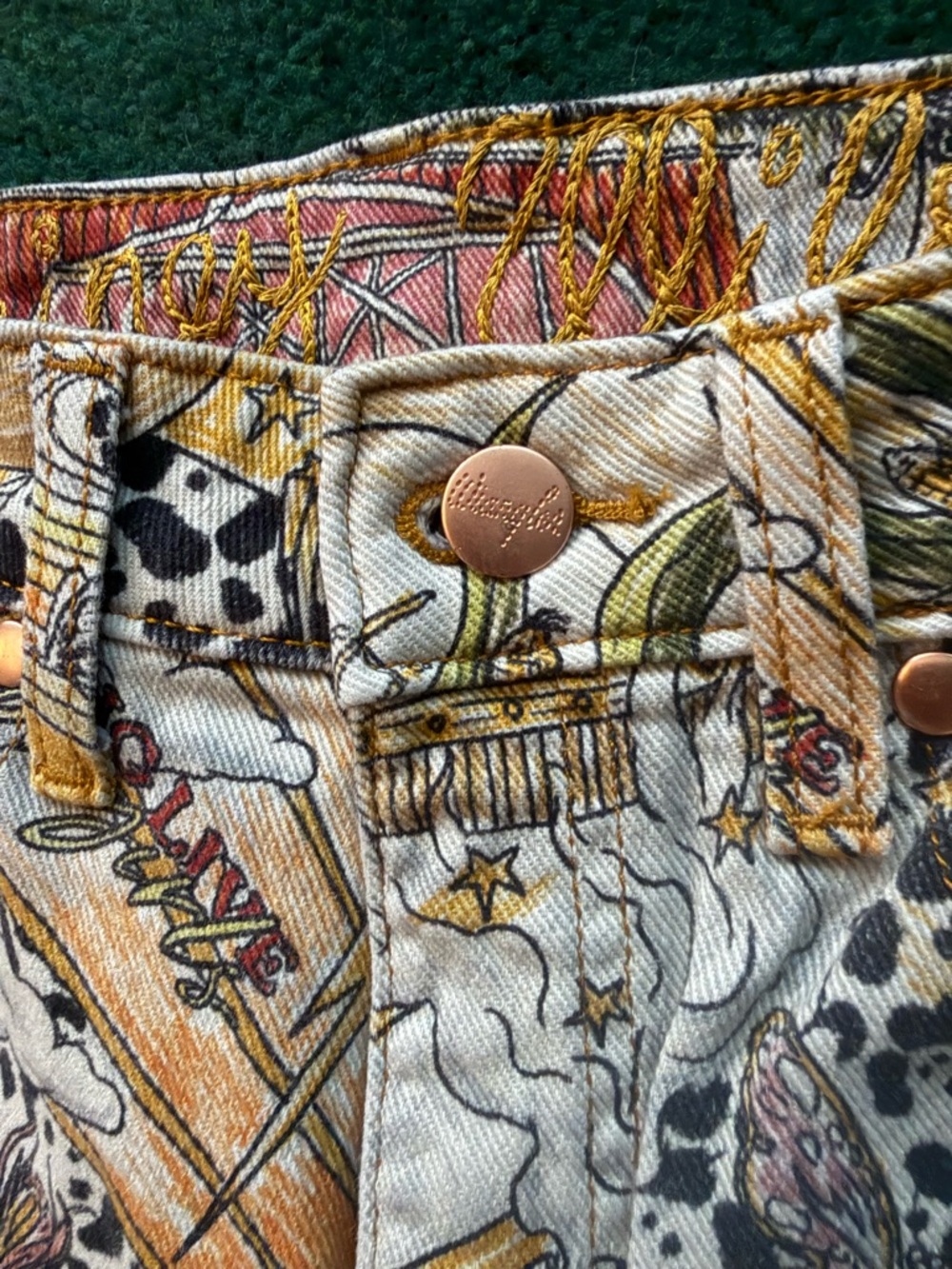 Wrangler x Lainey Wilson Multi-Print Flare Jeans - Picture 9 of 11